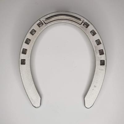 Cuque accessoires de fer à cheval 4pcs kit de fer à cheval en alliage  d'aluminium accessoires d'équipement d'outil d'équitation
